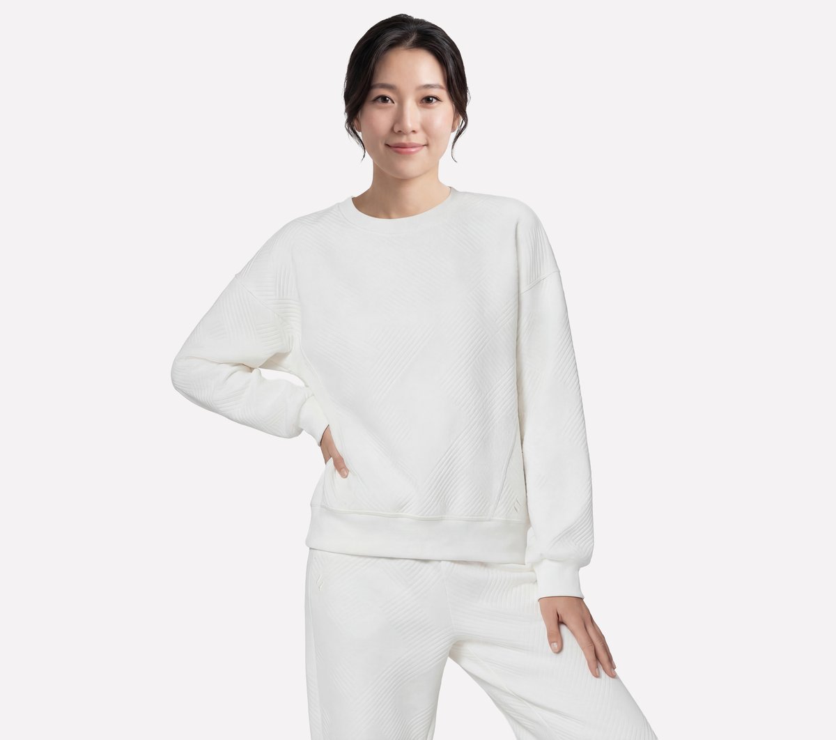 Downtown Cozy Fit Long Sleeve Crew | Skechers on sale