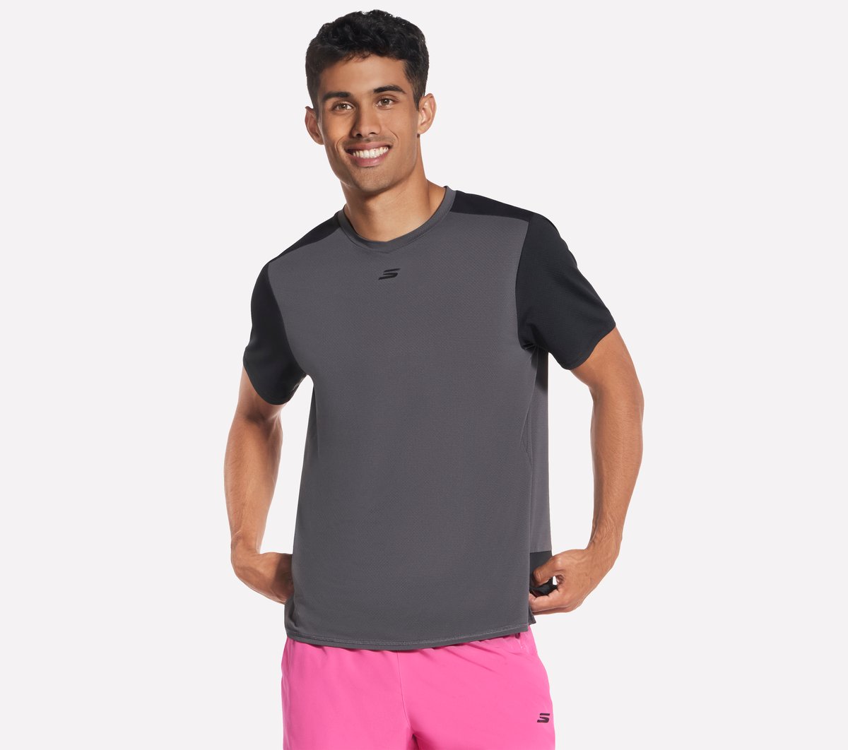 Pace Tee | Skechers sale