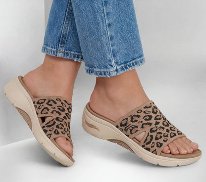 GO WALK Arch Fit 2.0 Sandal - Remi | Skechers USA