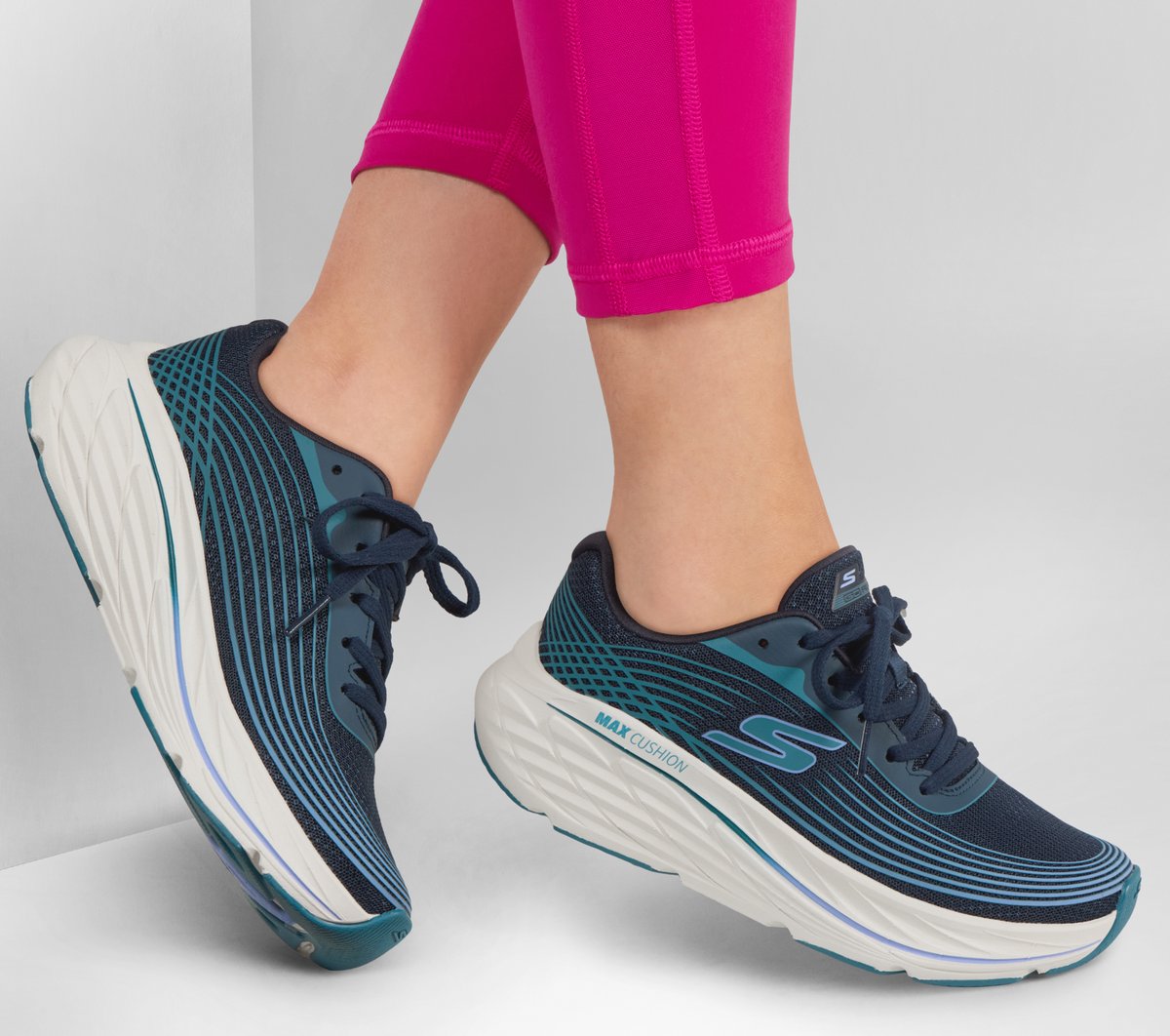 Max Cushioning Elite 3 - Valares | Skechers sale