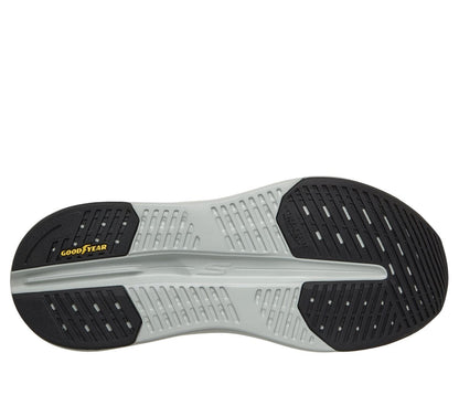 Slip-ins: Max Cushioning Glide-Step - Advert | Skechers outlet